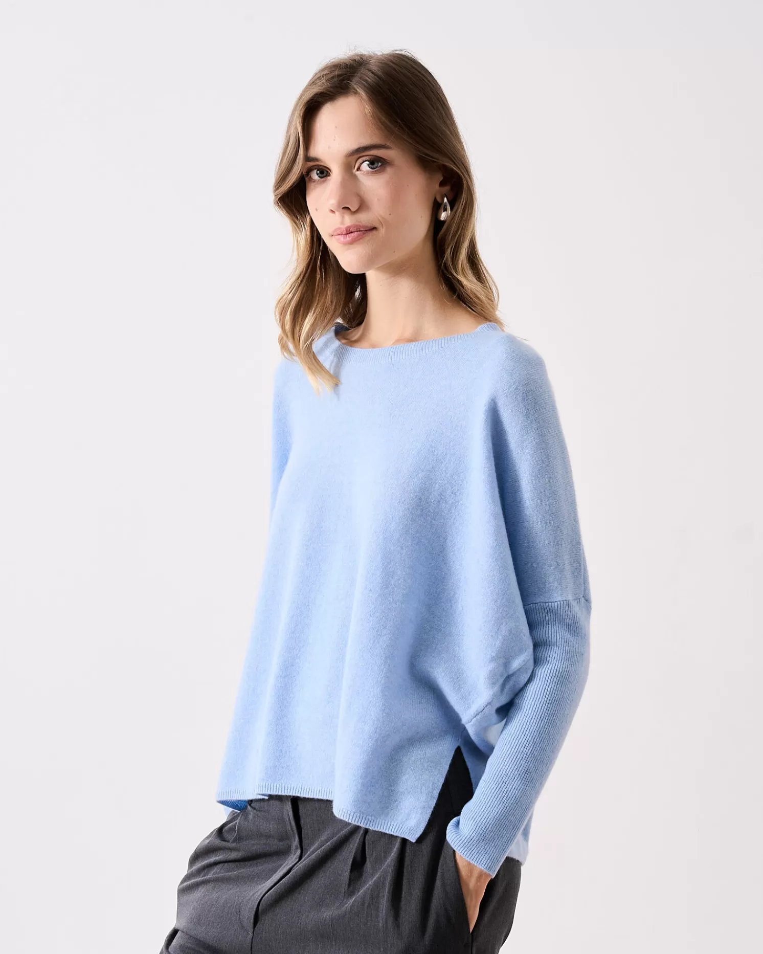 Astrid<Absolut Cashmere New